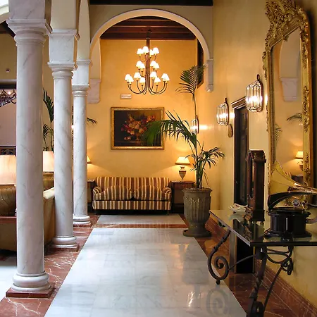 فينتشي لا رابيدا فندق