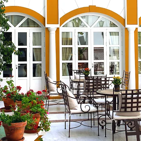 فندق فينتشي لا رابيدا